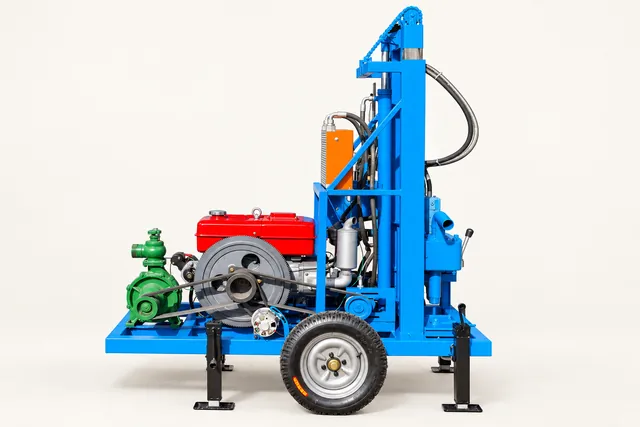 200 m Portable Wheeled Diesel Water Well Rig